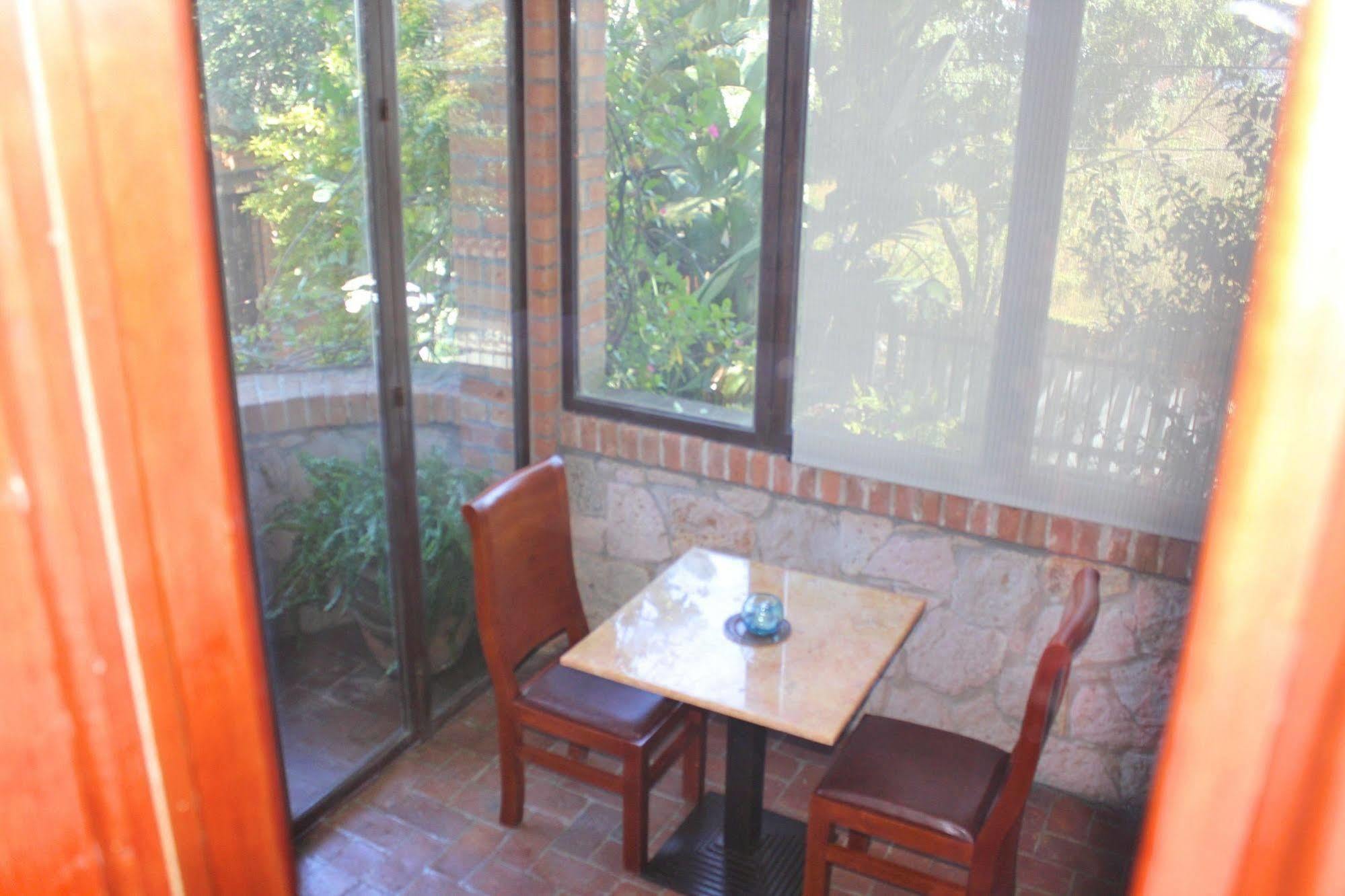 Casa Embrujo Morelia - Boutique Экстерьер фото
